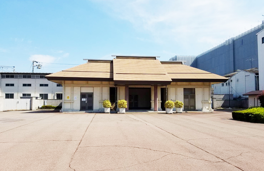 大阪市立佃斎場/正面玄関