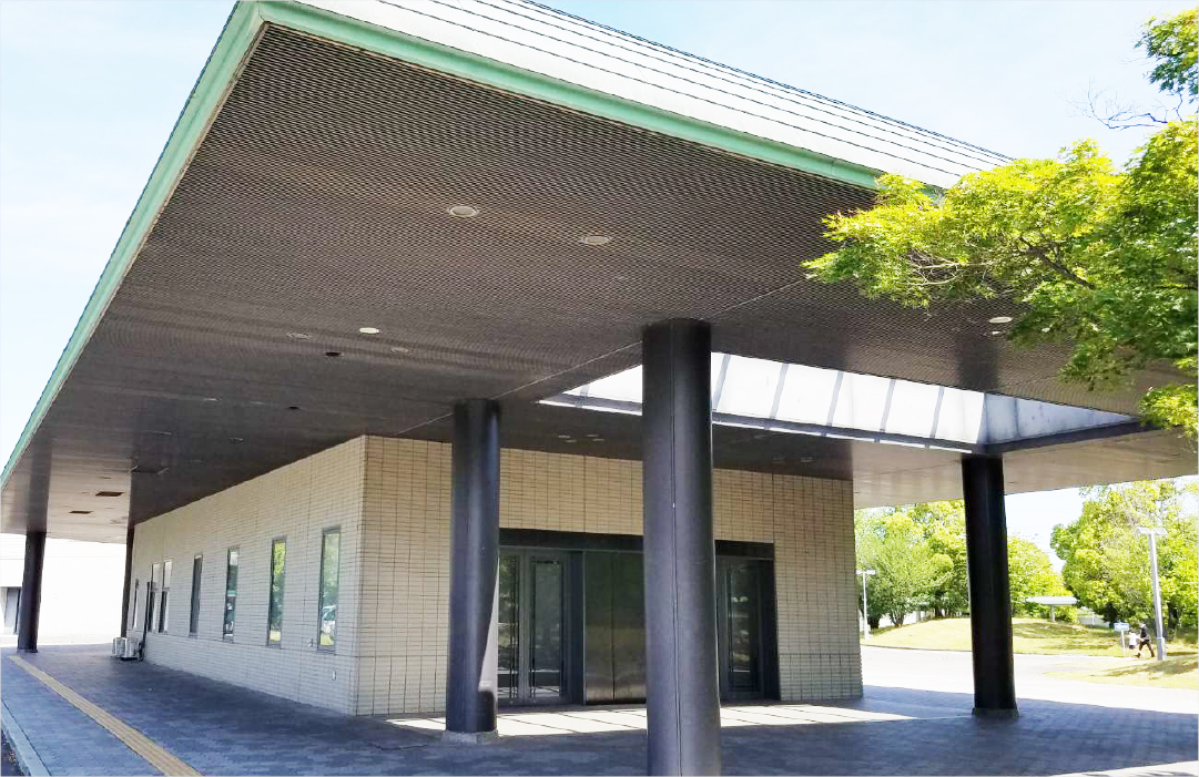 大阪市立瓜破斎場/正面玄関